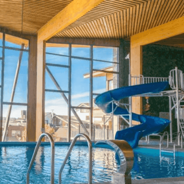 Piscina Climatizada Hotel Cabaña del Lago para todo público